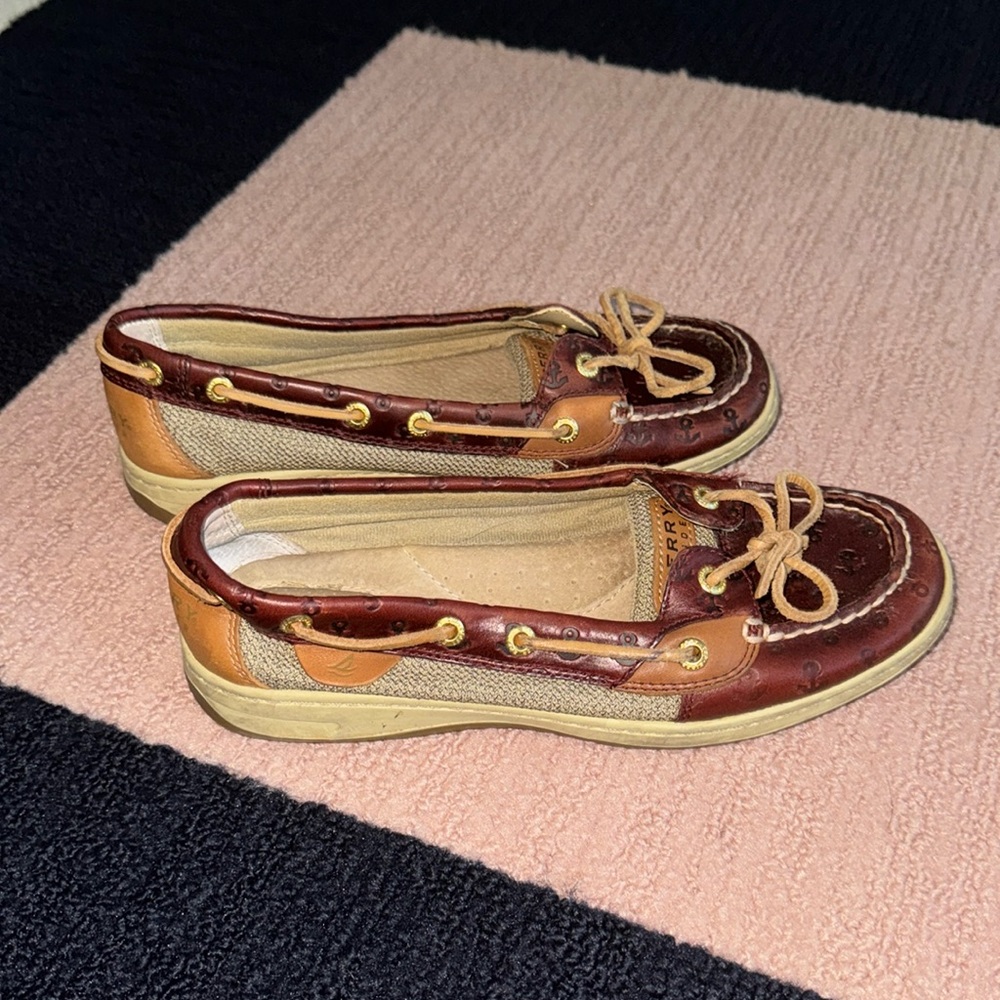 Sperry Topsiders